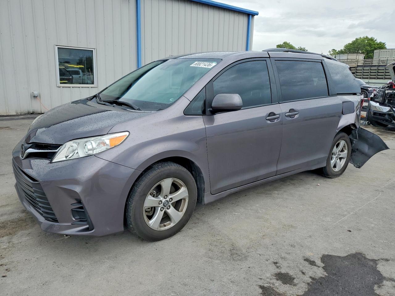 2019 TOYOTA SIENNA