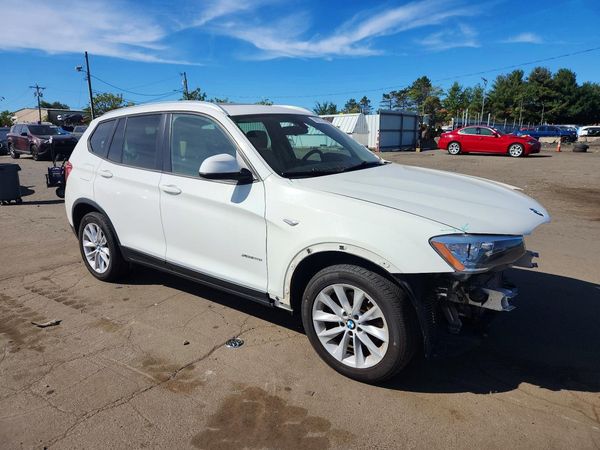 2016 BMW X3 xDrive28i — Passenger 3/4