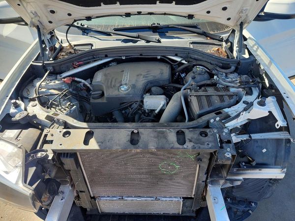 2016 BMW X3 xDrive28i — Engine bay