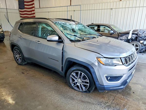 2020 JEEP COMPASS — Passenger 3/4