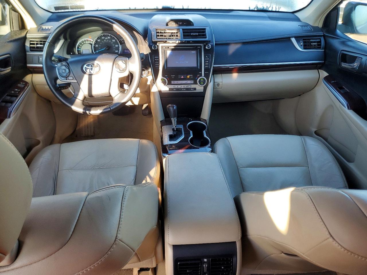 2014 TOYOTA CAMRY