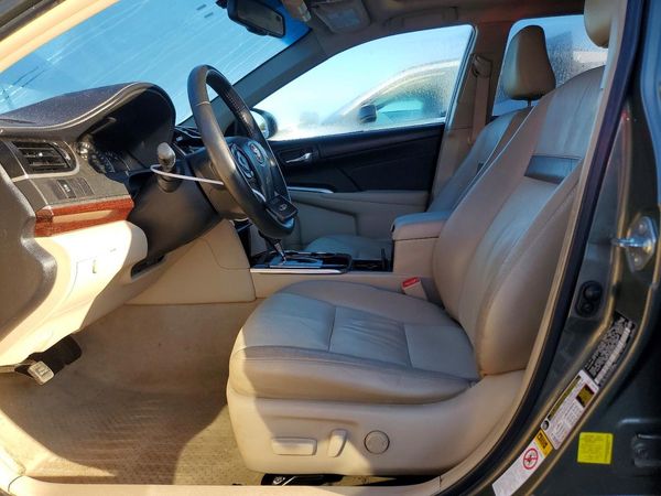 2014 TOYOTA CAMRY