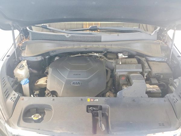 2019 KIA SORENTO EX, EX Sport — Engine bay