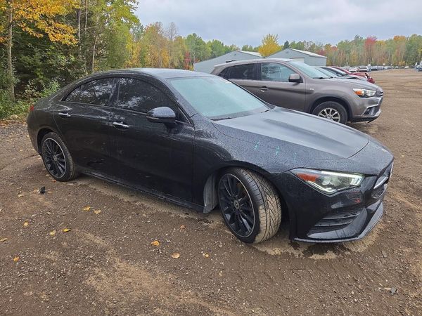 2021 MERCEDES-BENZ CLA CLA250-4M — Passenger 3/4