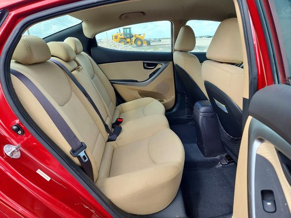 2013 HYUNDAI ELANTRA