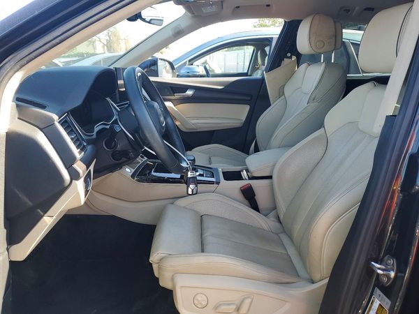 2021 AUDI Q5 quattro Premium Plus — DENT