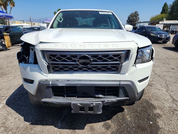 2023 NISSAN FRONTIER Crew Cab