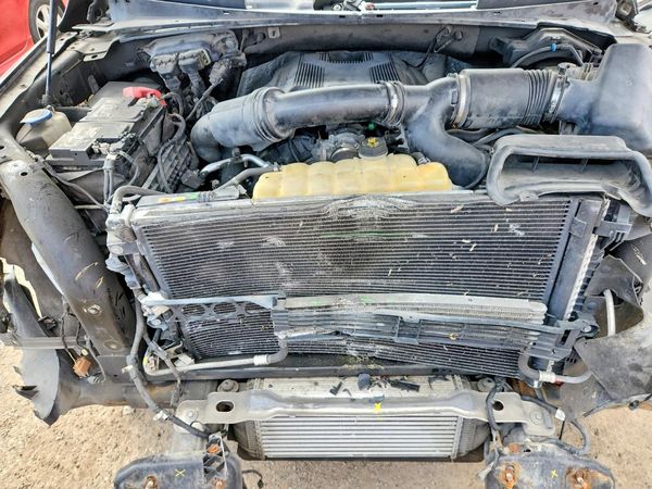 2017 FORD F150 SuperCrew — Engine bay