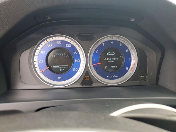 2013 VOLVO S60