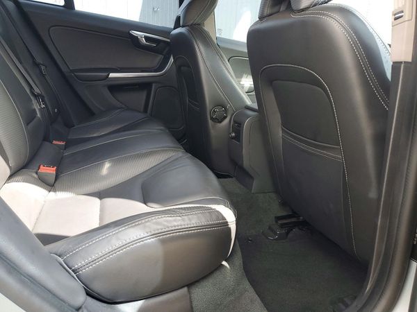 2013 VOLVO S60