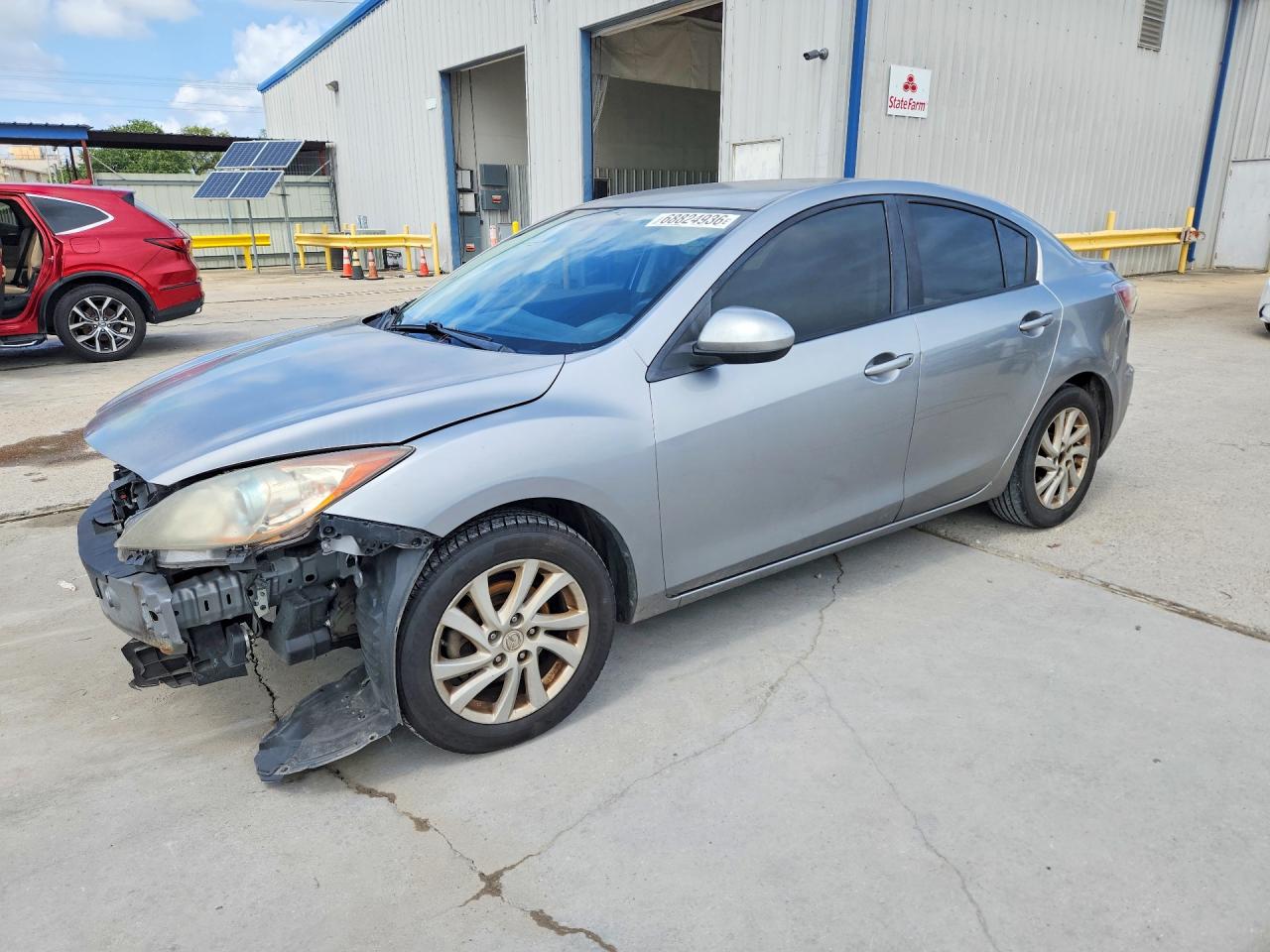 2012 MAZDA 3 Touring/GS — Front 3/4
