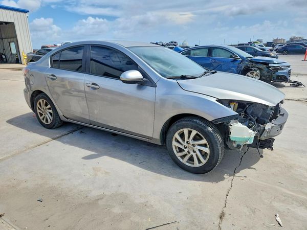 2012 MAZDA 3 Touring/GS — Passenger 3/4