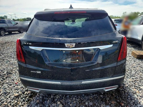 2020 CADILLAC XT5 Premium Luxury — DIRR