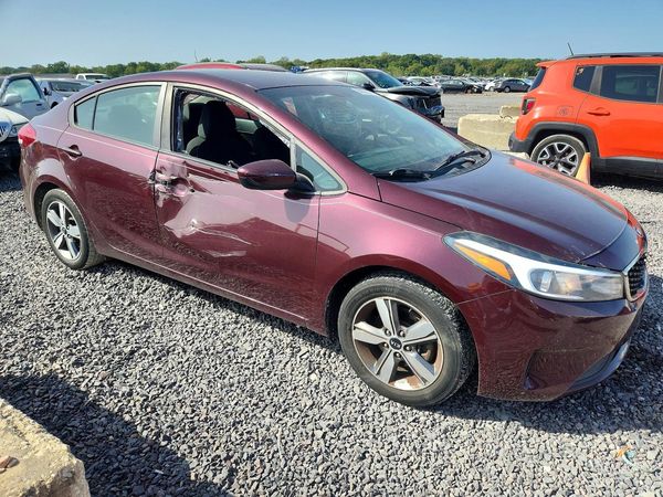 2018 KIA FORTE — Passenger 3/4