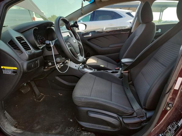 2018 KIA FORTE — DENT
