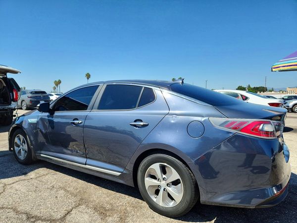 2015 KIA OPTIMA GL - Middle-low