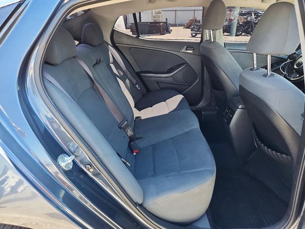 2015 KIA OPTIMA GL - Middle-low