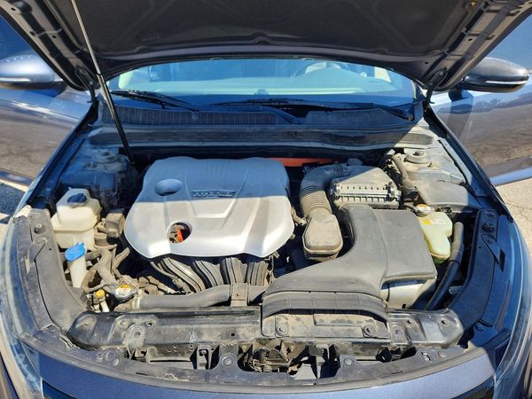 2015 KIA OPTIMA GL - Middle-low