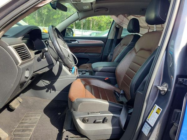 2021 VOLKSWAGEN ATLAS 4Motion SEL Premium — DENT