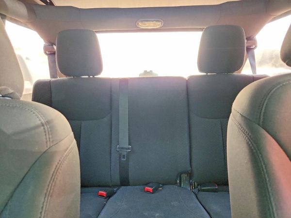 2015 JEEP WRANGLER UNLIMITED — SUVN