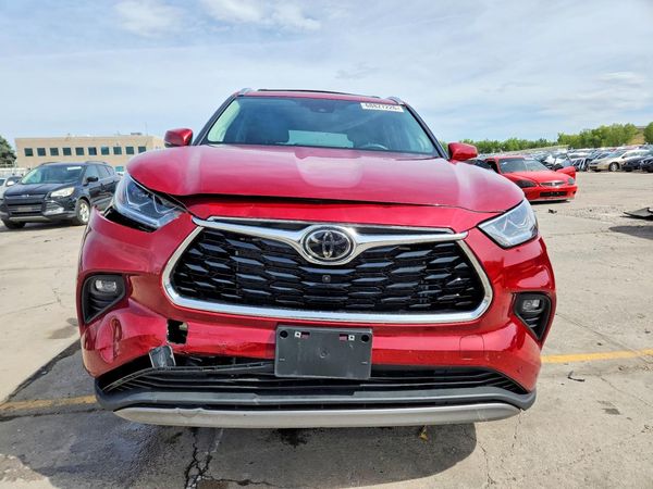2024 TOYOTA HIGHLANDER