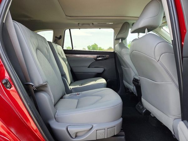 2024 TOYOTA HIGHLANDER