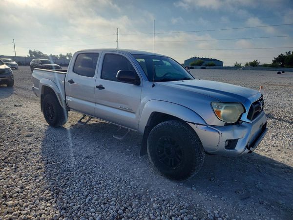 2013 TOYOTA TACOMA Delux — Passenger 3/4
