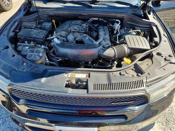 2019 DODGE DURANGO GT — Engine bay