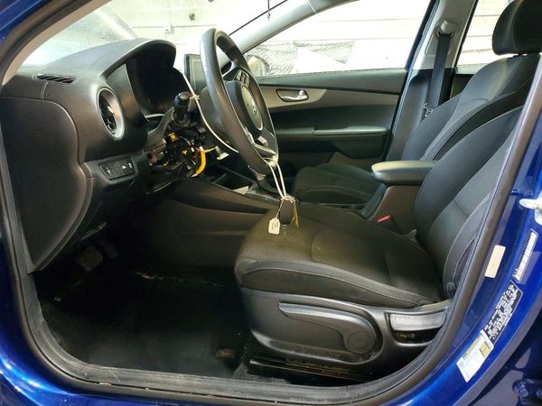 2019 KIA FORTE — DENT