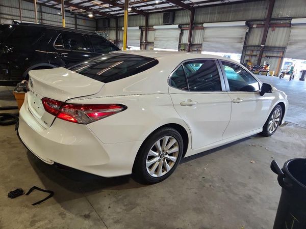 2018 TOYOTA CAMRY L/LE/SE/XLE