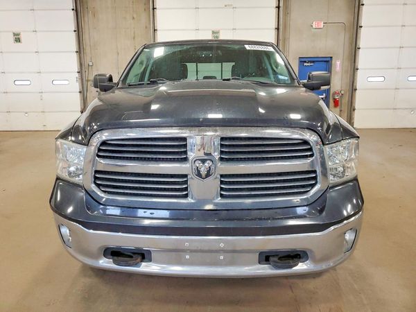 2013 RAM 1500 SLT