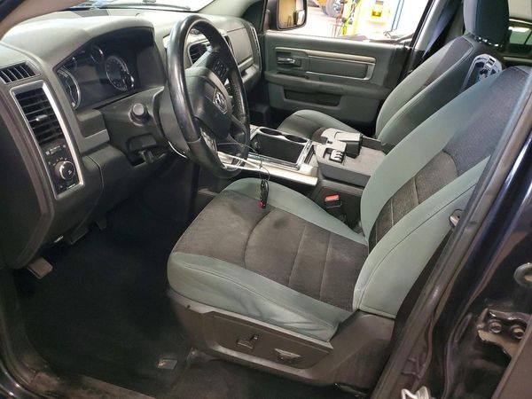 2013 RAM 1500 SLT
