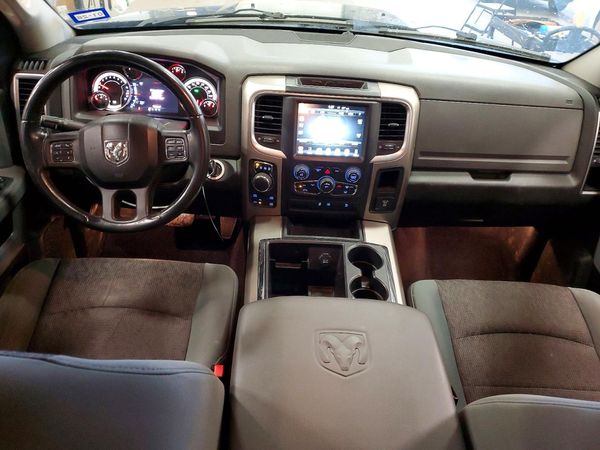 2013 RAM 1500 SLT