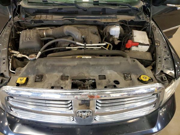 2013 RAM 1500 SLT