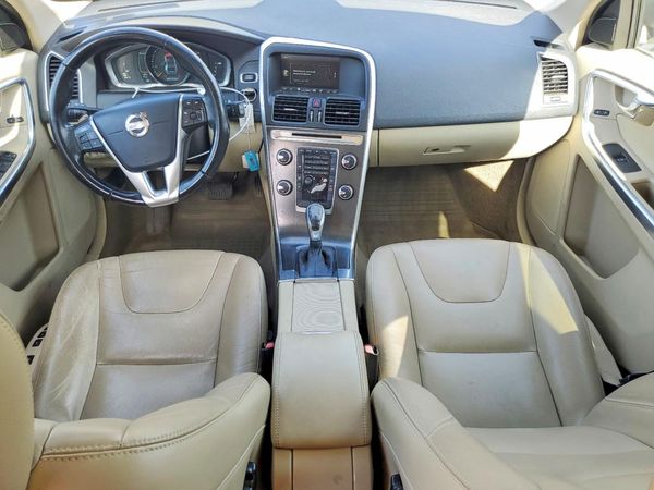 2015 VOLVO XC60 Premier (non R design) — CKPT