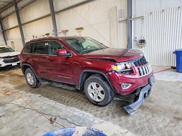 2016 JEEP GRAND CHEROKEE Laredo — Passenger 3/4