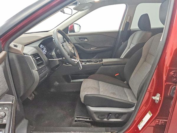 2023 NISSAN ROGUE SV — DENT