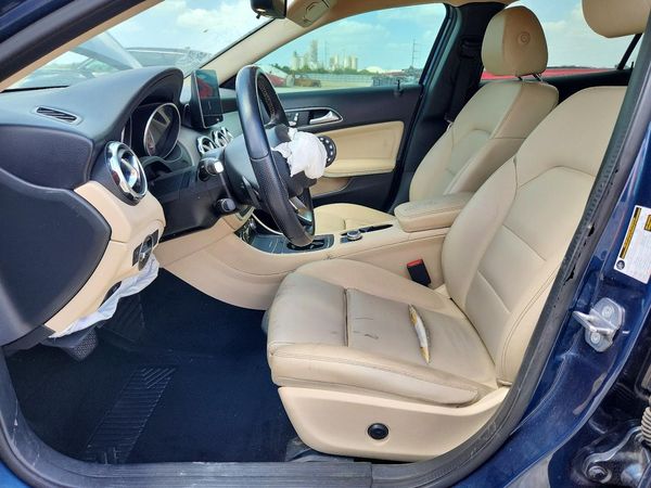 2020 MERCEDES-BENZ GLA-CLASS GLA250 — DENT