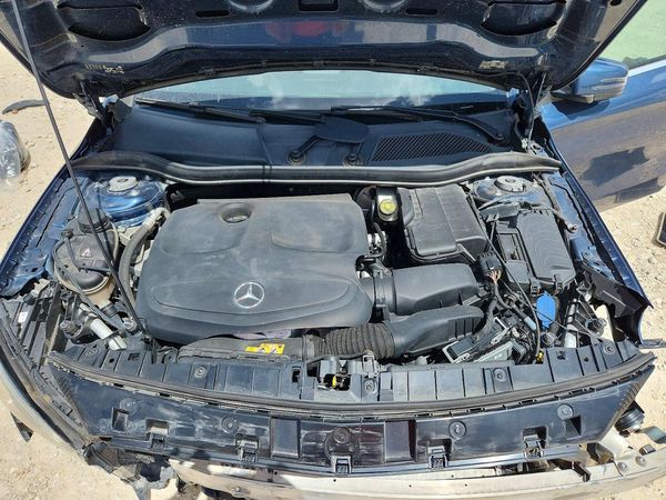 2020 MERCEDES-BENZ GLA-CLASS GLA250 — Engine bay