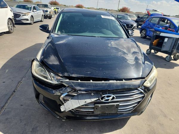 2017 HYUNDAI ELANTRA