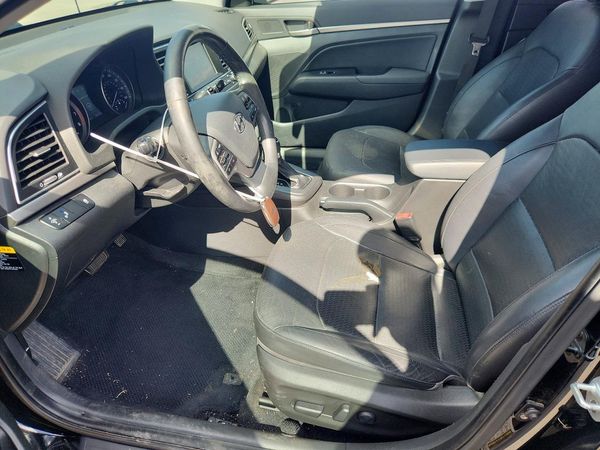 2017 HYUNDAI ELANTRA