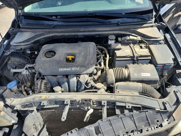 2017 HYUNDAI ELANTRA