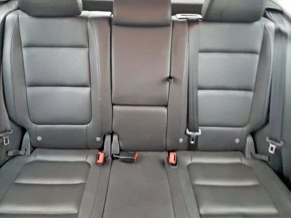 2017 VOLKSWAGEN TIGUAN — SUVN
