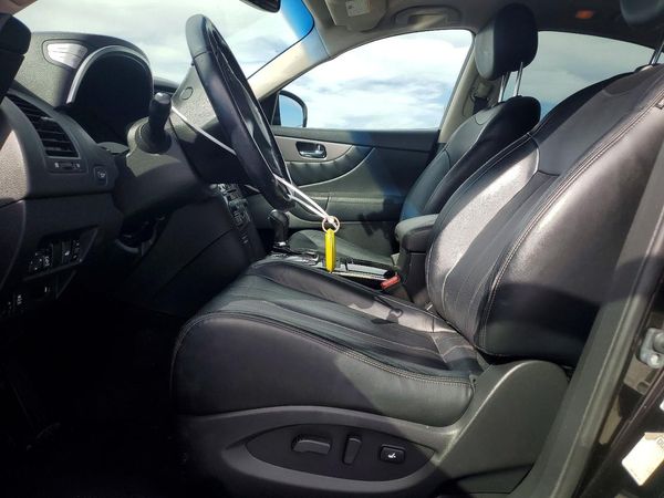 2017 INFINITI QX70 — DENT