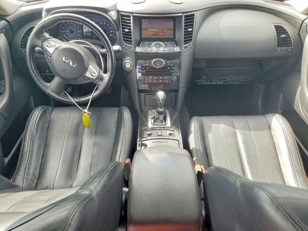 2017 INFINITI QX70 — CKPT