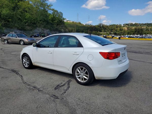 2013 KIA FORTE