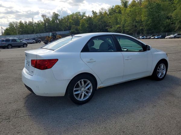 2013 KIA FORTE