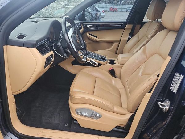 2018 PORSCHE MACAN — DENT