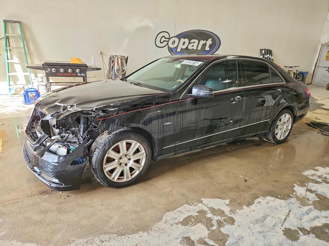 2012 MERCEDES-BENZ E E350 4-MATIC — Front 3/4