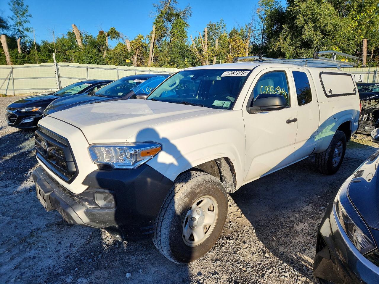 2023 TOYOTA TACOMA SR5 — Front 3/4